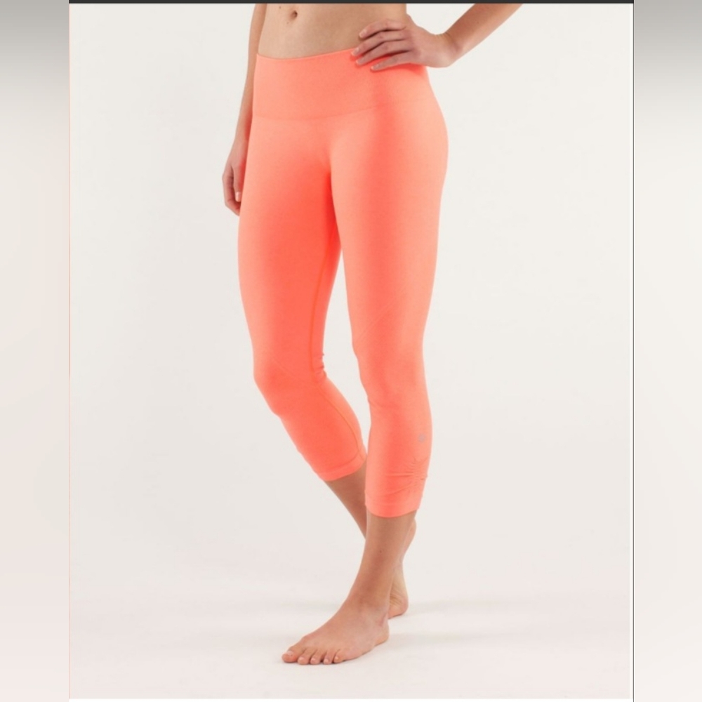 Lululemon Ebb and Flow Crop II size 6